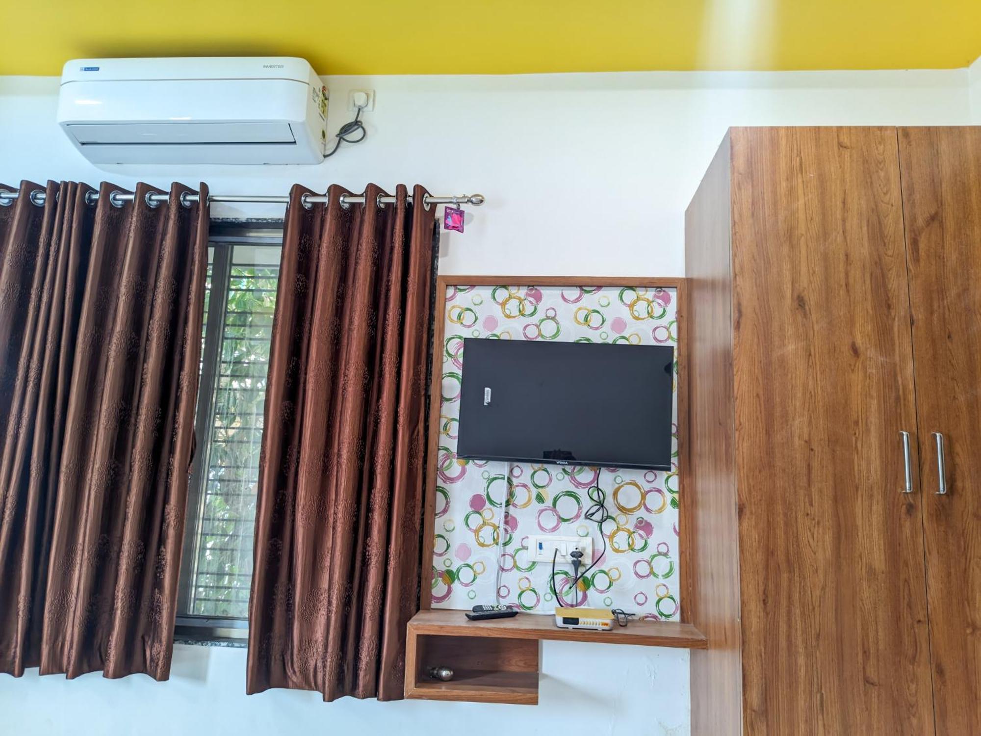 Samrat Homestay Garudeshwar Exterior photo